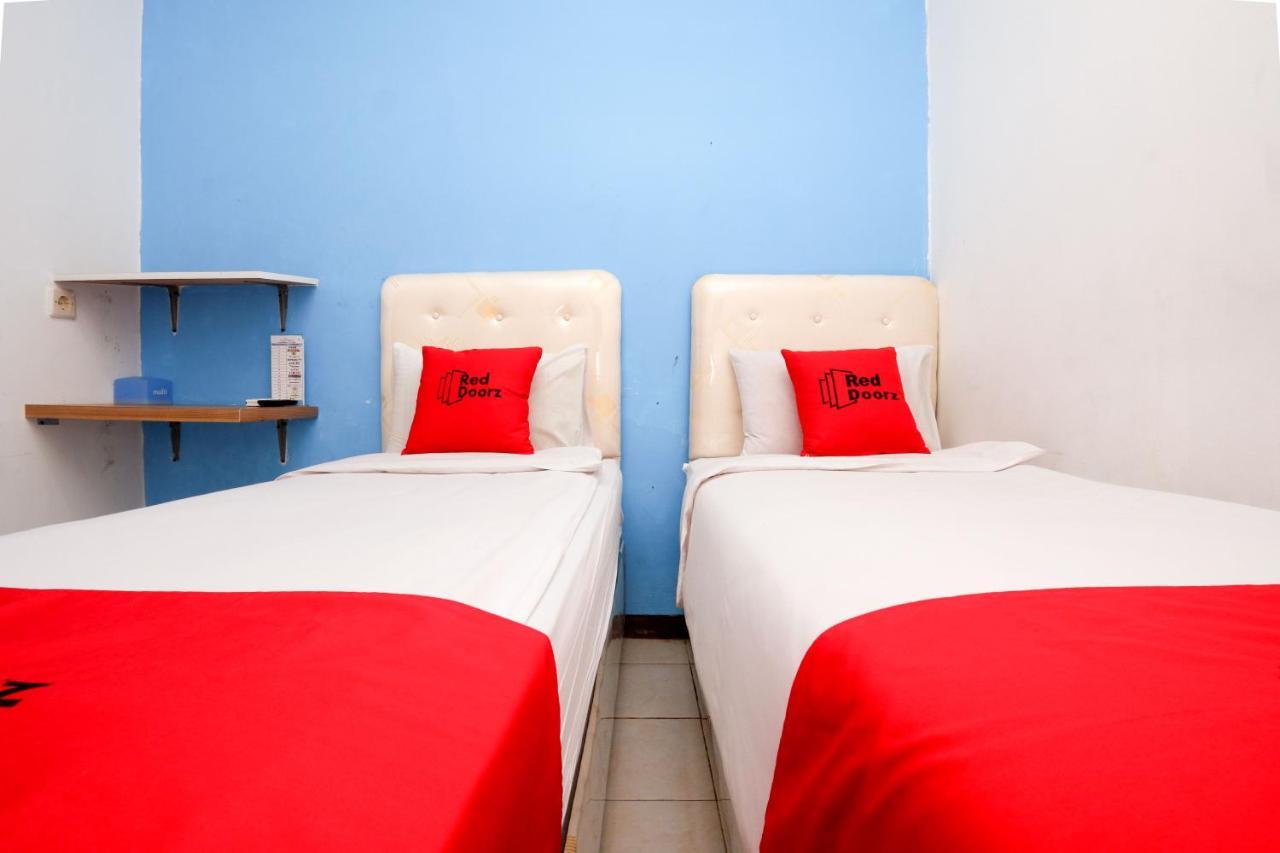 Hotel O Semarang Near Kota Lama Semarang Formerly Kamarkoe Residence Coo Property Εξωτερικό φωτογραφία